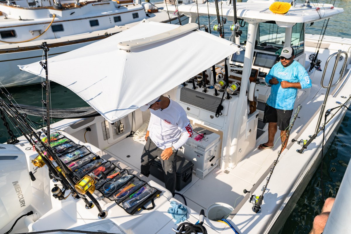 taco_marine's tweet photo. Another sunny day protected by ShadeFin! 
#ShadowInSeconds

📷: TACO Pro Team @captgeorgegozdz
#shadefin #boatshade #sunprotection #boat #centerconsole #boatprep #fishing #caymasboats #bayboat #28HB #saltwaterfishing #offshorefishing #stayshady https://t.co/aBUnfTcSus