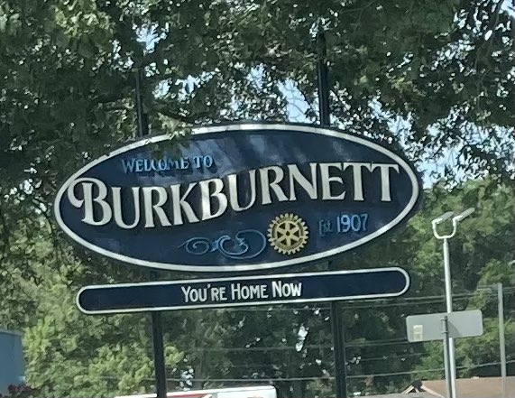 RYHT_AdvocacyEd's tweet image. Love spending time with the team @burkburnettisd   Fantastic group of leaders, teachers, &amp;amp; students! @BradOwenBISD @MrHunterORE @AudLAsh #BulldogWay