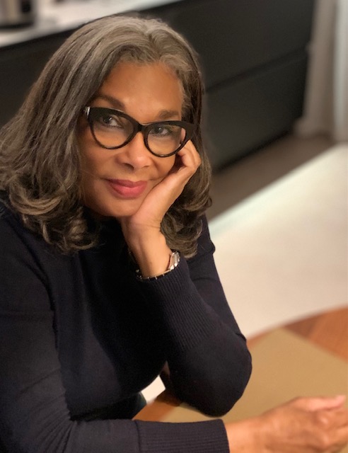 Achter de uitreiking van The Next! zit een panel dat alle inzendingen beoordeelt. Naast onze vaste leden Mariana Aparicio en Jörgen Tjon A Fong, zijn we heel blij dat Helen Kamperveen dit jaar voorzitter is van het panel. Ontmoet Helen op dnanext.nl.