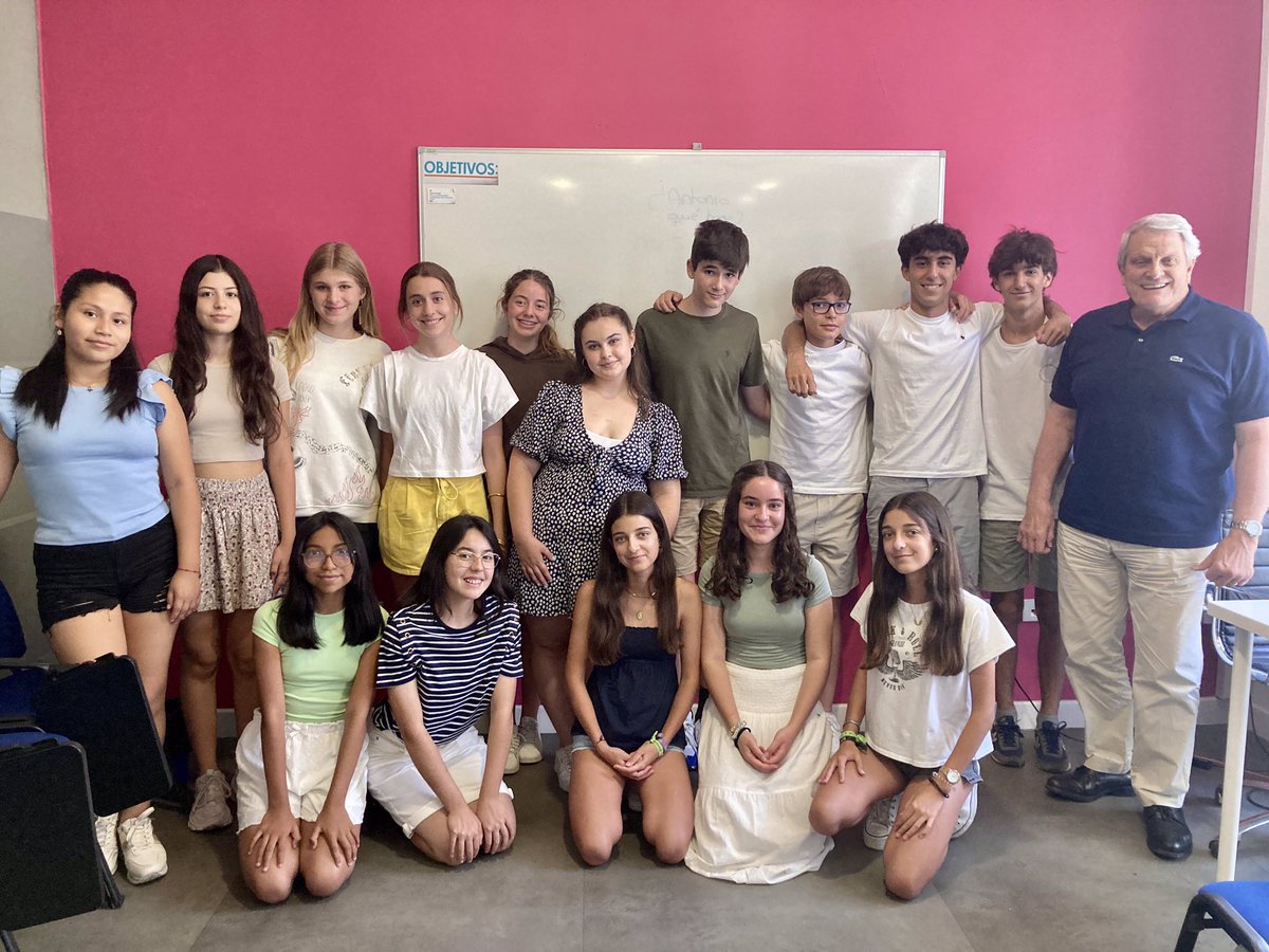 paco_grau's tweet photo. Un verano más, he impartido Cursos de Oratoria para Adolescentes en Madrid y en Valencia. Esta formación en oratoria es esencial para ellos. En septiembre y octubre impartiré nuevos cursos de oratoria para adolescentes en Madrid y en Valencia. https://t.co/L5GFLHwEKB