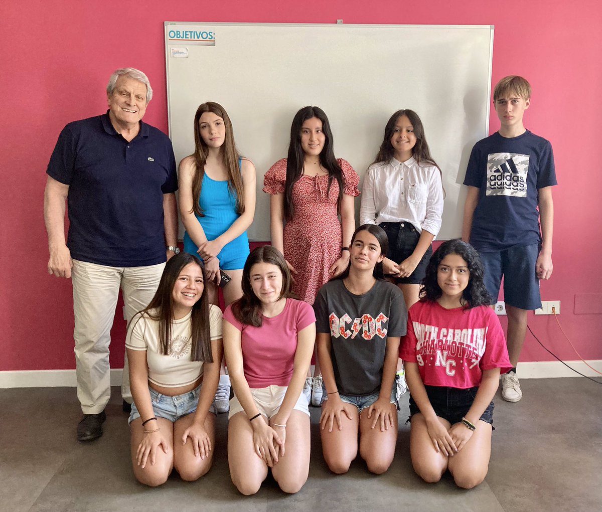 paco_grau's tweet photo. Un verano más, he impartido Cursos de Oratoria para Adolescentes en Madrid y en Valencia. Esta formación en oratoria es esencial para ellos. En septiembre y octubre impartiré nuevos cursos de oratoria para adolescentes en Madrid y en Valencia. https://t.co/L5GFLHwEKB