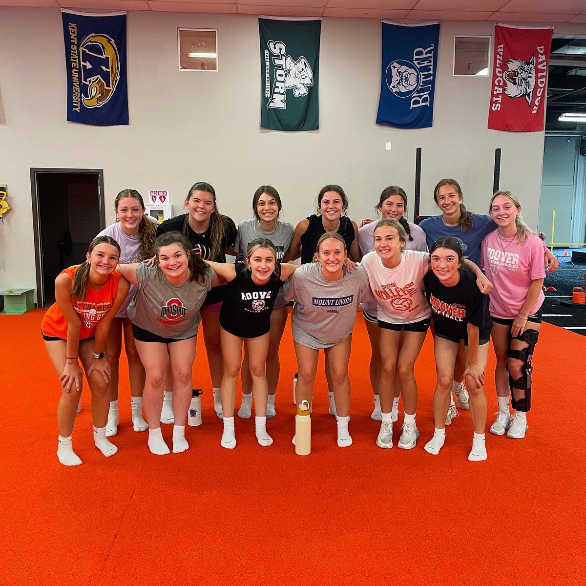 440Performance's tweet photo. And that’s a wrap on our Hoover Volleyball Off-Season and Pre-Season training. These girls were consistent and worked really hard to become stronger, faster, and overall better athletes. It is always a privilege to coach this team!!Crush it at tryouts next week 👊🏻 https://t.co/llStHYCPpz