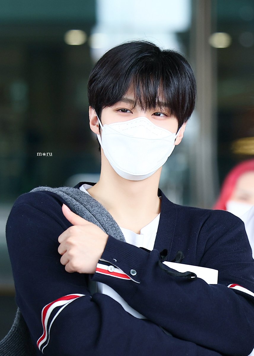 𝐦❄︎𝐫𝐮 tweet media