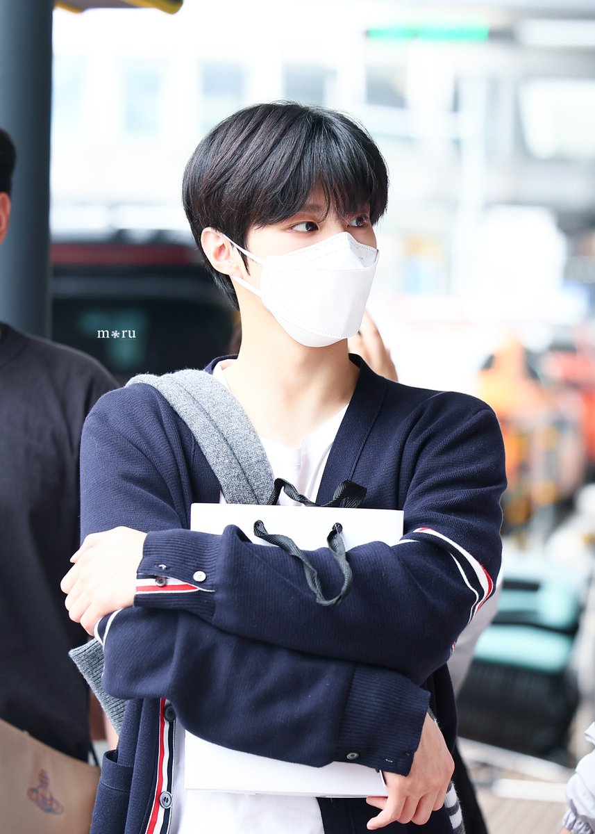 𝐦❄︎𝐫𝐮 tweet media