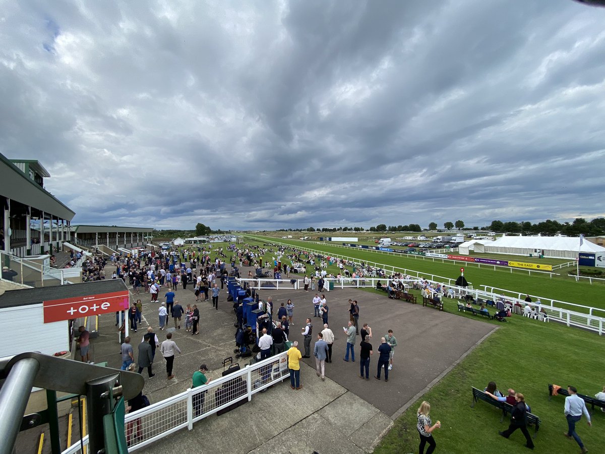 Team Quest has arrived at @GTYarmouthRaces 🏇

#RacingLeague