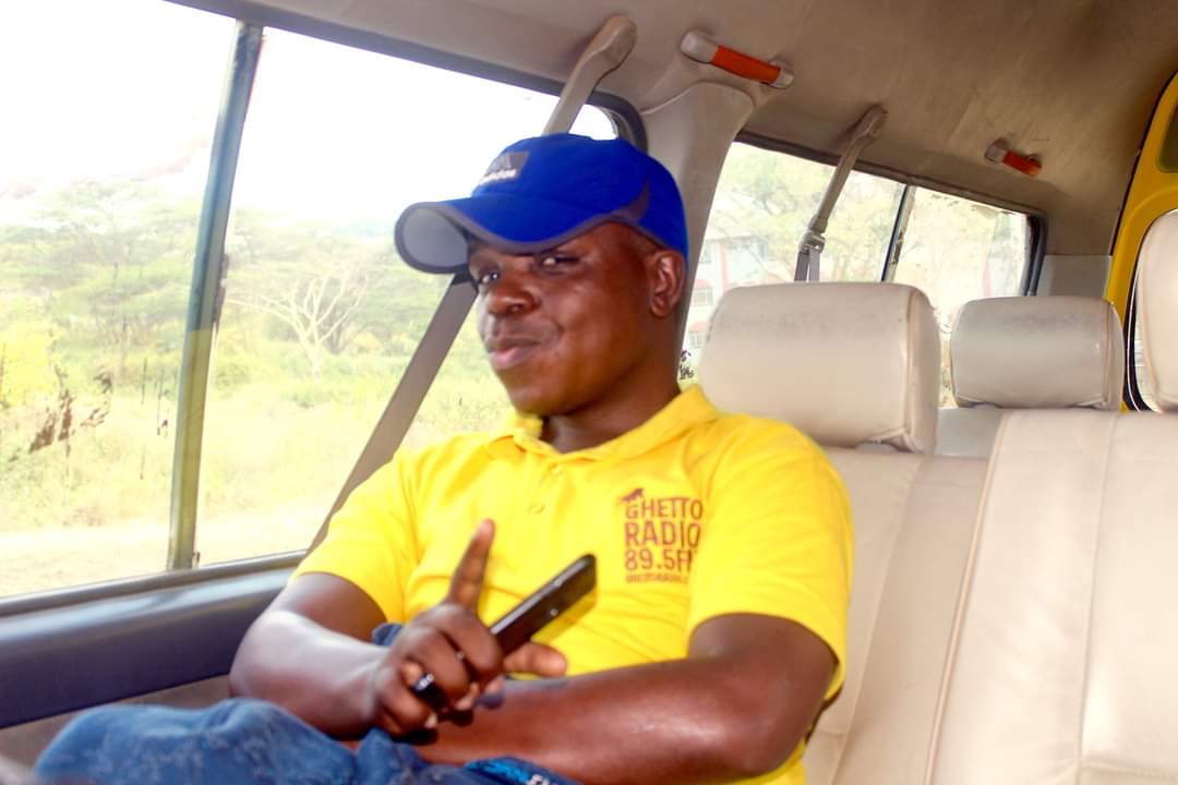 Greetings good people, im here loaded with deep &amp; heavy vibes, just for u. Tune in to <a href="/GhettoRadio895/">Ghetto Radio</a> at 8pm &amp; be part of  #JAHMROCKDOBA movement with <a href="/CharraDeejay/">Deejay Charra</a>