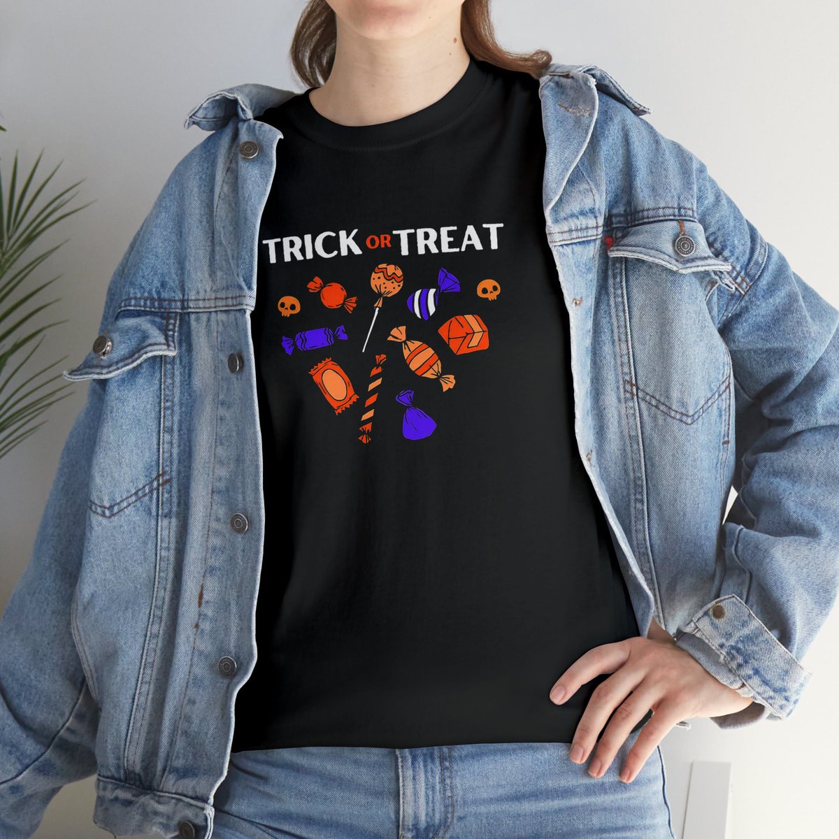 angelstineus's tweet photo. Trick or treat! Celebrate Halloween in style with this tee featuring the classic phrase of the season🎃👻

https://t.co/46lHuiJS7a

 #HalloweenTshirts #TrickOrTreat #HalloweenAttire #SeasonalPhrase #SeasonalCollection #SeasonalStyle #HalloweenFun https://t.co/y3R2AuyzCv