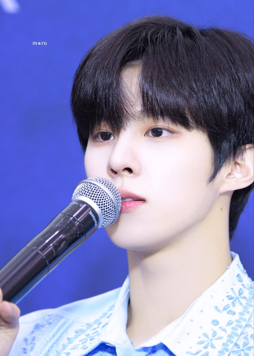 𝐦❄︎𝐫𝐮 tweet media