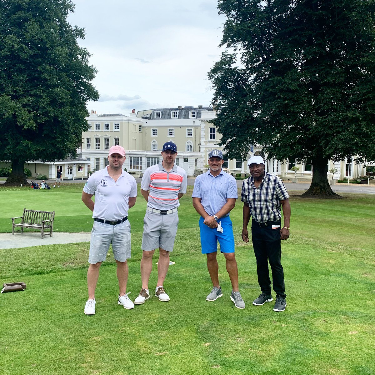 A herd of cricketing 🐐’s on the 1st Tee at <a href="/BurhillGolfClub/">Burhill Golf Club</a> for ‘The Southern Cricket Legends Golf Day’ yesterday! 🏴󠁧󠁢󠁥󠁮󠁧󠁿

What a day! 🙏

<a href="/TheBarmyArmy/">England's Barmy Army 🏴󠁧󠁢󠁥󠁮󠁧󠁿🎺</a> <a href="/AceProgramme/">The ACE Programme Charity</a> 

Your team, your legends, your rivals- come play’! 🏌️‍♂️

🏏⛳️🏴󠁧󠁢󠁥󠁮󠁧󠁿

#CricketLegendsGolfSeries