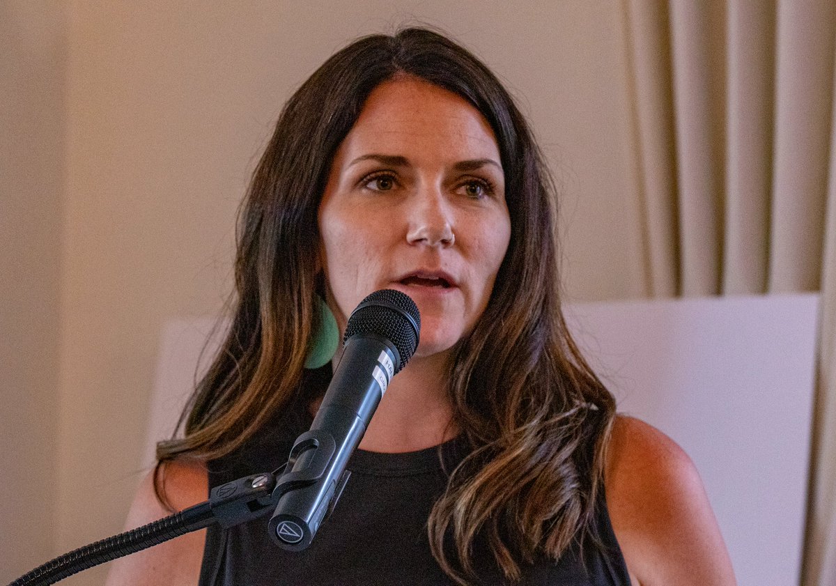 Mixed emotions as we announce that Amy Archer is stepping down as Executive Director.  She made a huge difference, advancing Sloane’s House from an idea to a reality.  We wish her well.  Learn more at slho-dms.canadahelps.org/dms/mailing/vi…