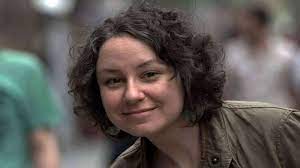 Bunu da gördük👇

Muğla Milas’daki Akbelen Ormanı’nda yapılmak istenen kömür ocağı için ağaçların kesilmesine karşı çıktığı için gözaltına alınan çevreci Deniz Gümüşel hakkında yurt dışına çıkış yasağı ve MEMLEKETİ OLAN MİLAS'a’a giriş yasağı getirildi. (Cumhuriyet)