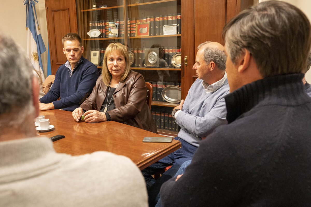 Tuve un encuentro enriquecedor con la Asociación de Ganaderos y Agricultores. Mi compromiso con ellos es sólido y sincero, es por eso que voy a trabajar para respaldar y acompañar su labor.