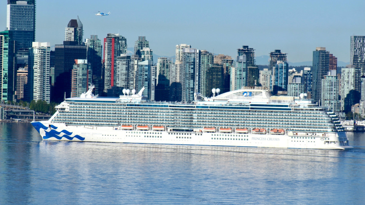 CruiseHive's tweet photo. CRUISE NEWS: Princess Cruises Adds New Perks for Two Inclusive Packages. https://t.co/PTfhMVVuSF #cruise #cruises #princesscruises #cruisenews https://t.co/YDo7mMXrTK