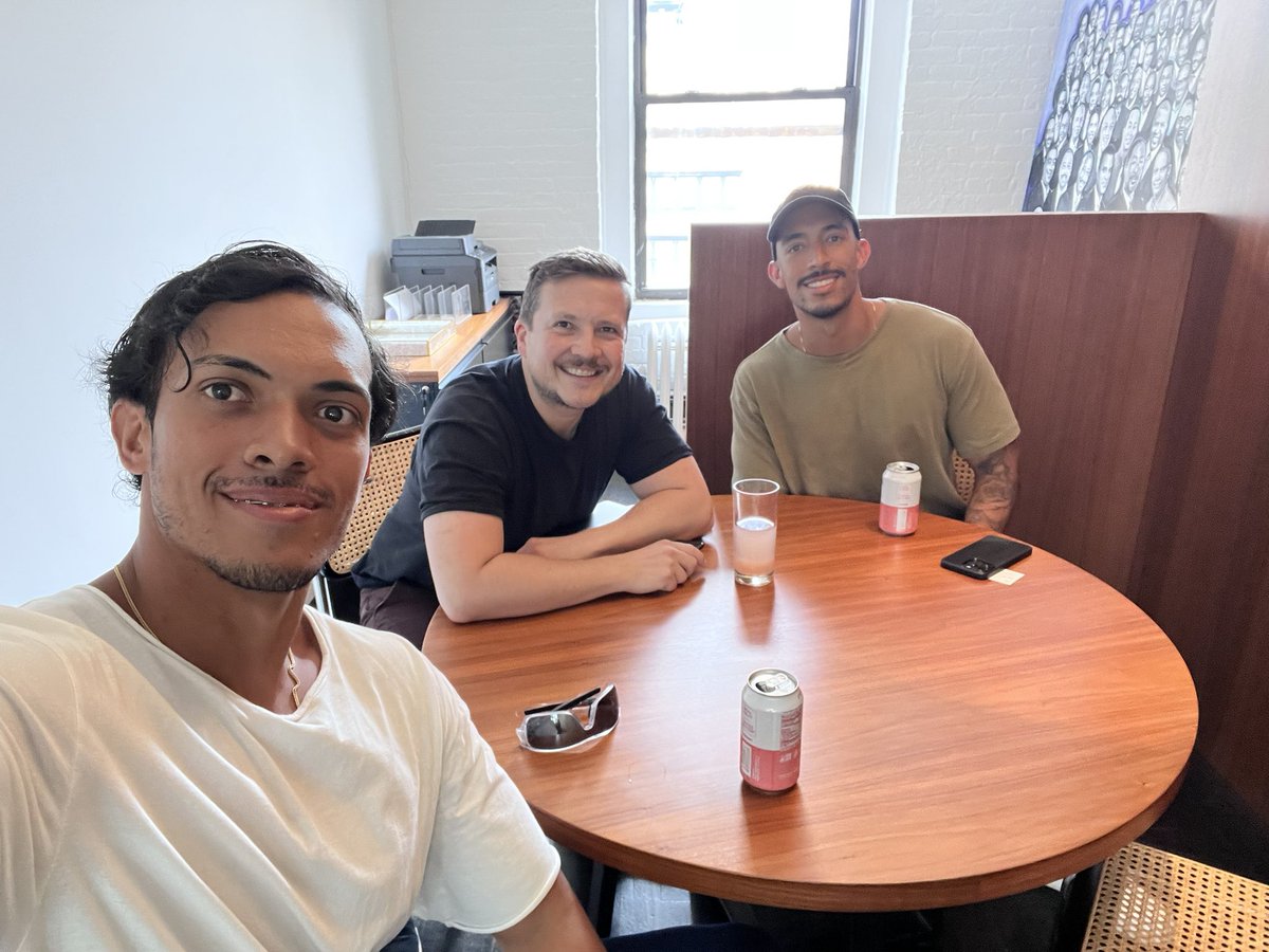 Just had an amazing meeting with <a href="/MarkusMento/">MarkusMento ◘ fx/acc</a> from <a href="/MentoLabs/">Mento (fx/acc)</a> at their NY offices! Grateful for their support to @CocoPagos in creating the largest and most user-friendly cUSD wallet first for Latin America and then the world 🚀 #MentoLabs 

<a href="/RegenRene/">Rene ◘</a>