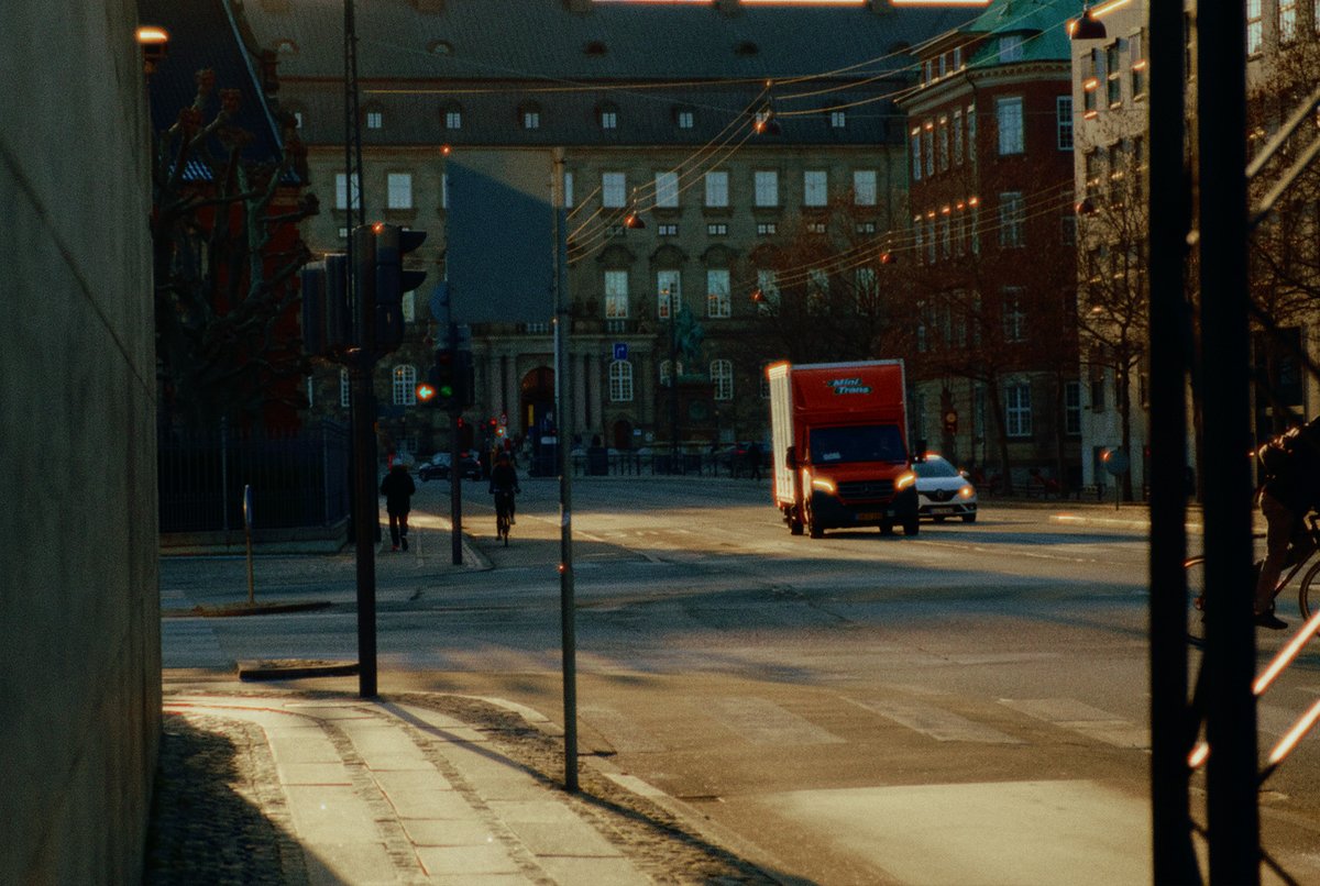 itsNMNJ's tweet photo. Have you ever tried to edit photos in Davinci Resolve? 
Here are my results 👇 https://t.co/9cgKkUCtRY