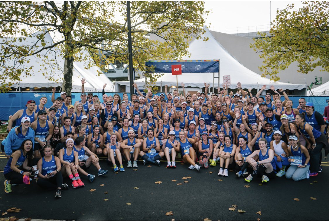 ll_cool_j2's tweet photo. @MichelobULTRA @nycmarathon Being part of Team Ultra is not only my happy place or a once in a lifetime opportunity.. it’s also a lifetime memory and bonds created! This was pre-race and I had that smile and energy all through 26.2! Please get me back as part of Team 6.0! #ultramarathoncontest #teamultra https://t.co/KpWPbmlIEo