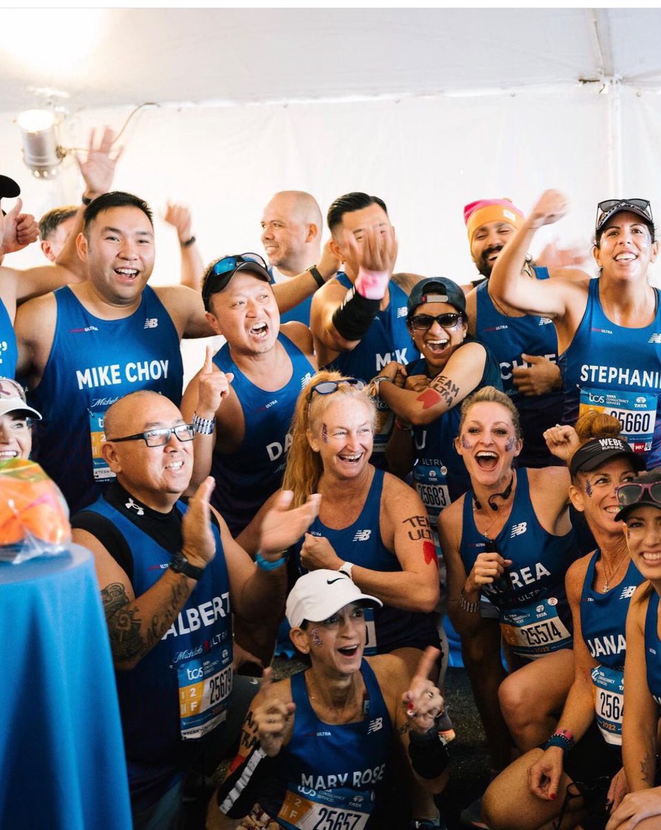 ll_cool_j2's tweet photo. @MichelobULTRA @nycmarathon Being part of Team Ultra is not only my happy place or a once in a lifetime opportunity.. it’s also a lifetime memory and bonds created! This was pre-race and I had that smile and energy all through 26.2! Please get me back as part of Team 6.0! #ultramarathoncontest #teamultra https://t.co/KpWPbmlIEo
