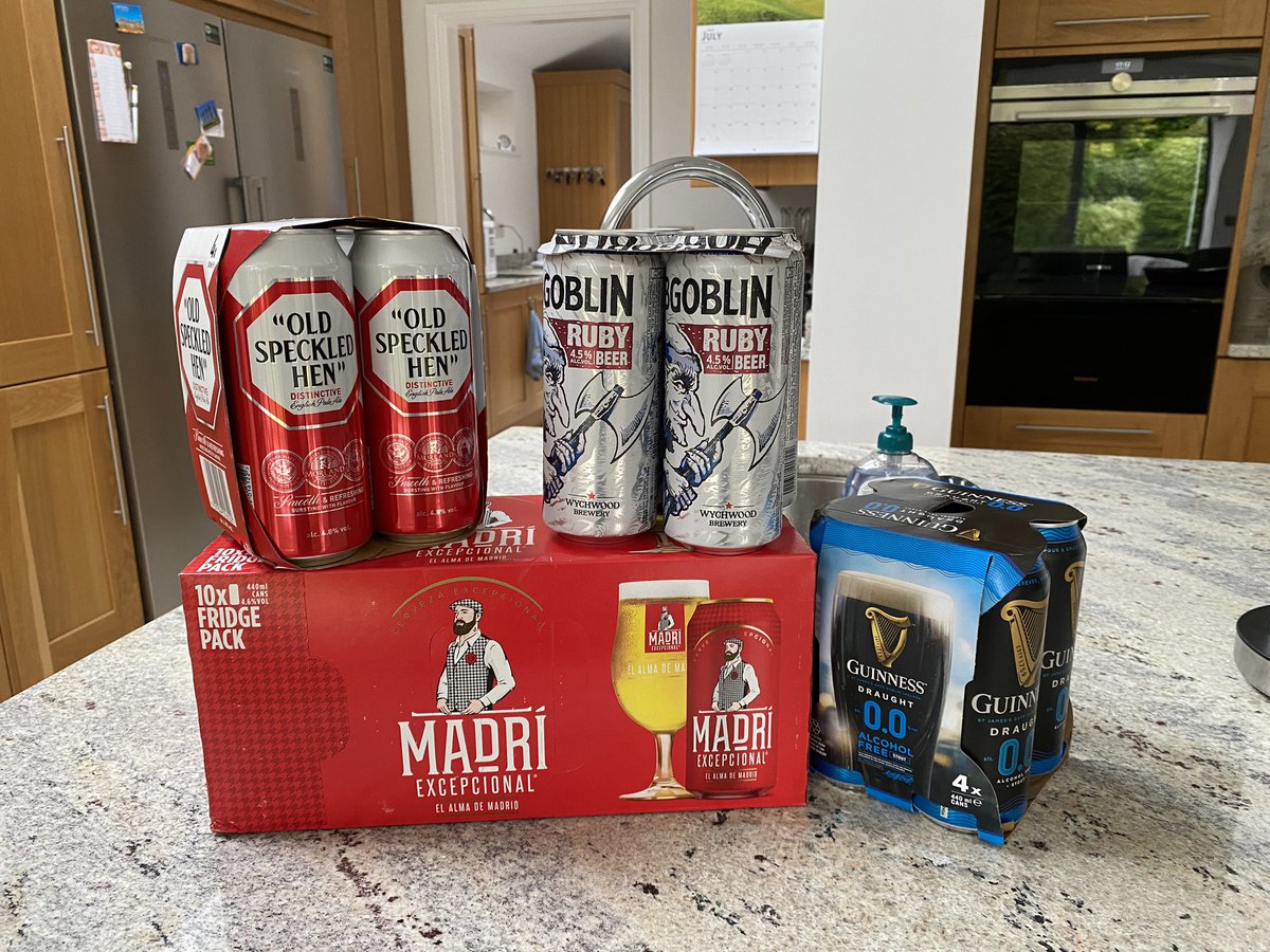ferguswiseman's tweet photo. Thanks @BrewDog @BrewDogJames - this is the beer that I will be enjoying this weekend. 🙄
Over two weeks now waiting on an order - 2 different customer service reps promising next day delivery / replacement boxes. Still nothing. 
Not a good way to treat investor customers. 🤦‍♂️ https://t.co/T57jr0CM9U