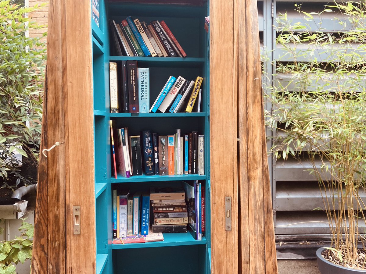 Love this unassuming #LittleLibrary hidden away amongst the leafy green oasis of #GibbonsRent in Bermondsey