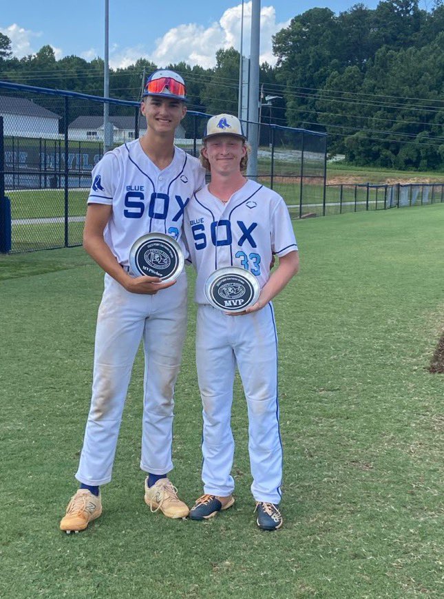 Congratulations to our 16U Blue Sox National team, tournament champs of the 17U PG Last Pitch Classic. 

Ricky Solorzano MVPitcher
Davis Windham MVP