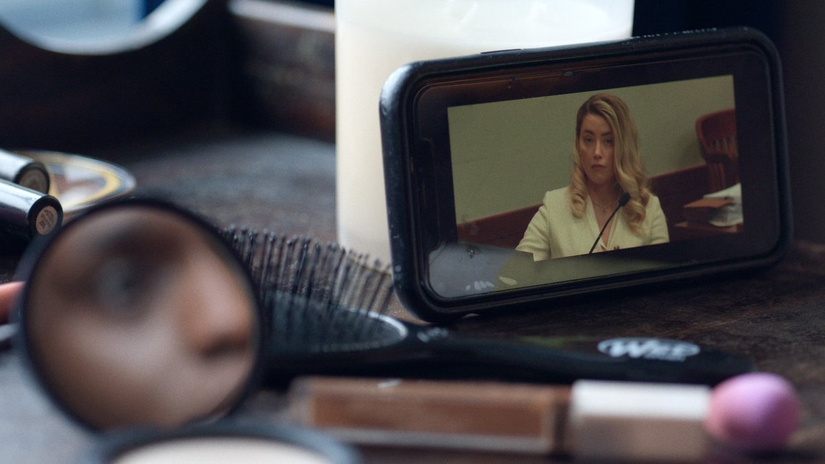 firstshowing's tweet photo. Unnecessary Netflix Doc 'Depp v. Heard' Trailer on Public Perception https://t.co/Eowa4yIzA0 via @Netflix
#docs #DeppvHeard #EmmaCooper https://t.co/SWeLuoDw8m