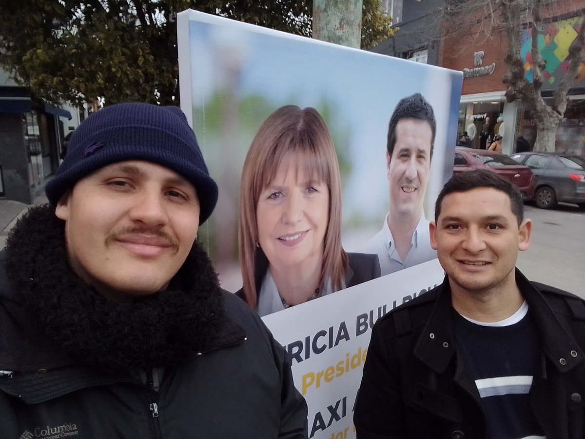 Dupla imbatible en campañas 💪
#LaFuerzaDelCambio 

<a href="/MaxiAbad/">Maxi Abad</a> 
<a href="/PatoBullrich/">Patricia Bullrich</a> 
<a href="/julianmastrange/">julian mastrangelo</a>