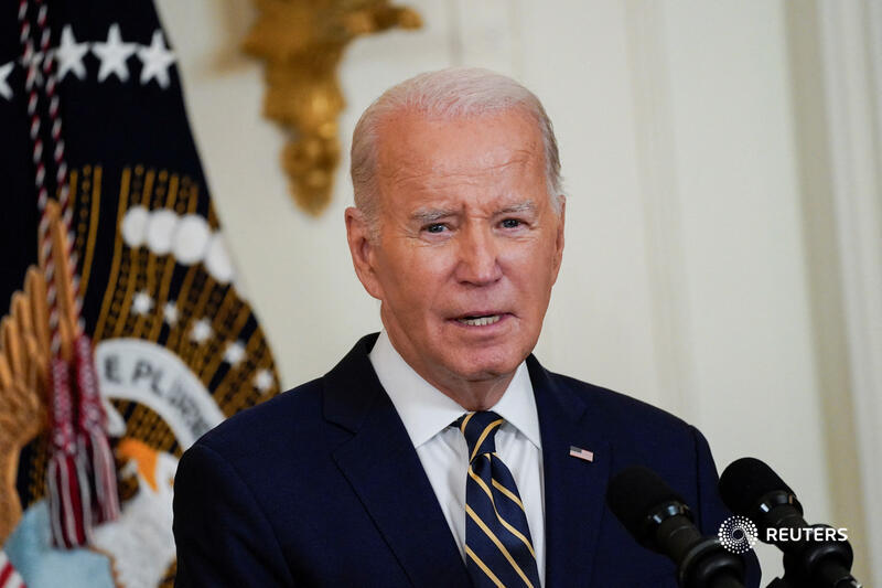 In a speech on July 25, Joe Biden said that if he could do anything, he would cure cancer. Social media users, however, shared a clip of the president mid-statement, alongside false claims that he said he found a cure for the disease tinyurl.com/4zremuhb