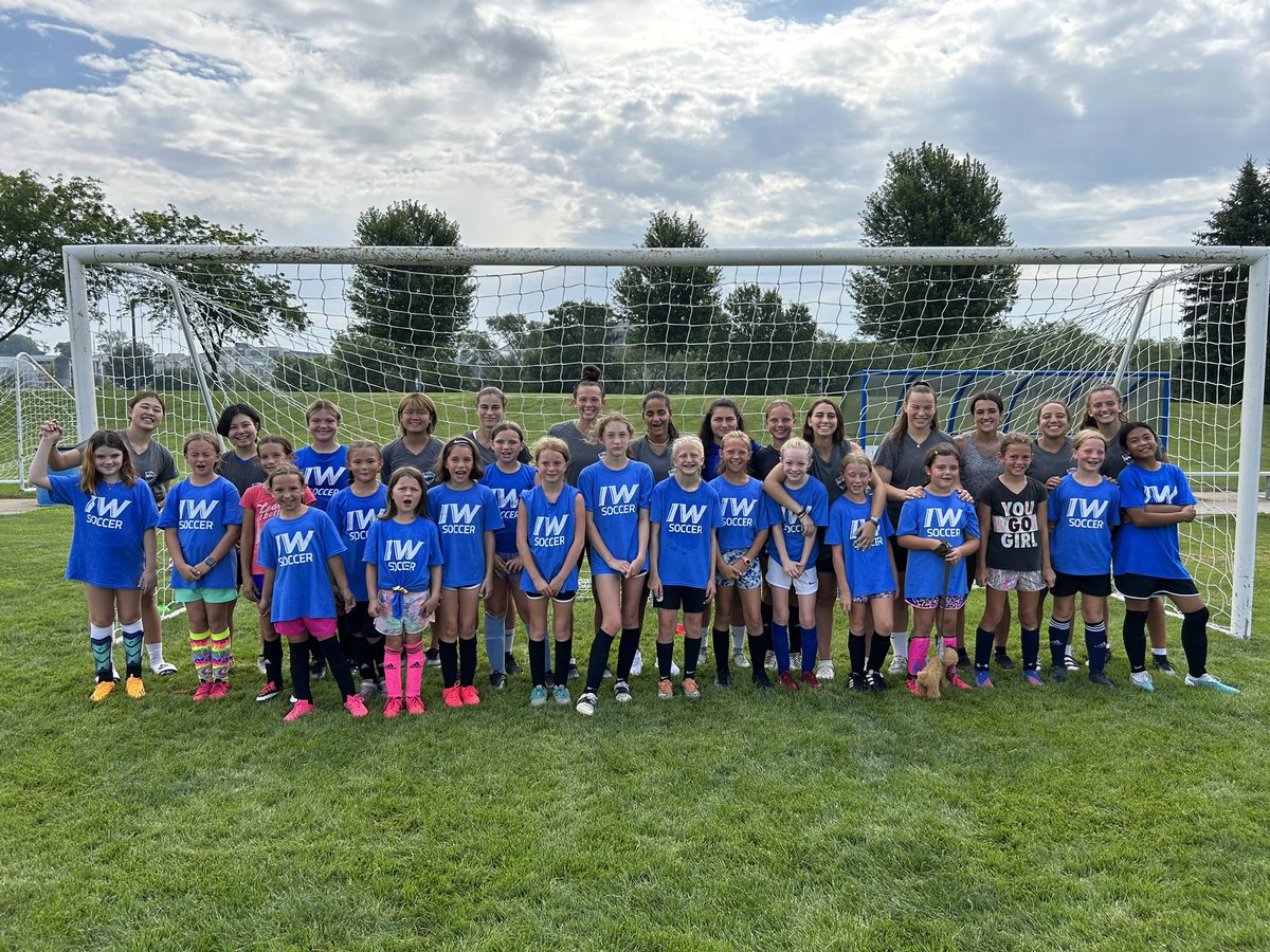 ReiverWSoccer's tweet photo. Thank you to all of our campers! It’s been a fantastic camp! Hope to see you all again, either at a game or more camps! #SailsUP #FutureReivers https://t.co/OutxuTR8gX