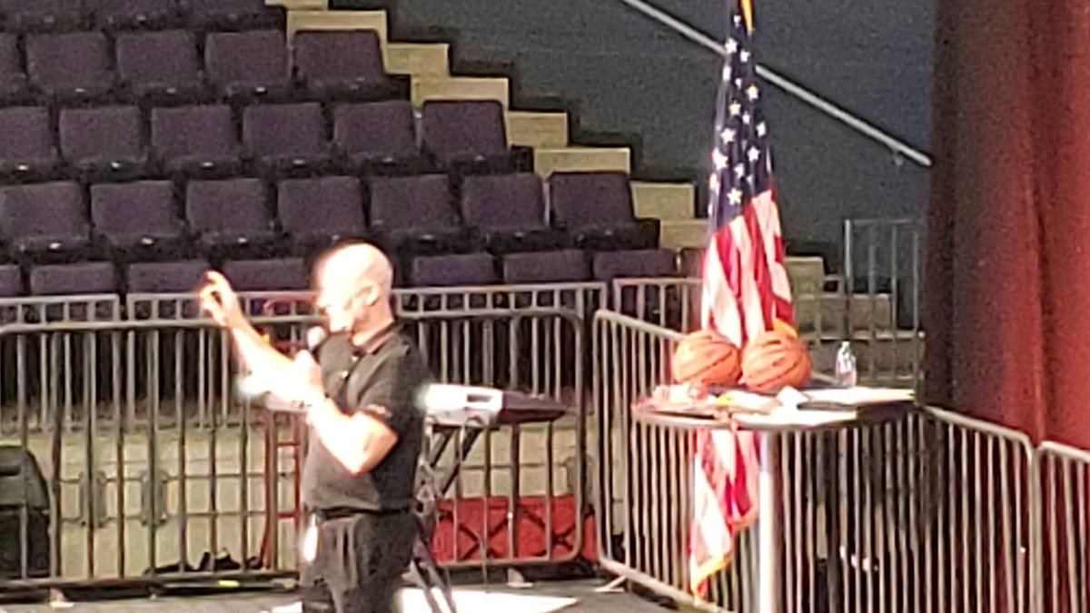 Dr. Finch leading the way in our #extraordunary school district! @dvusd