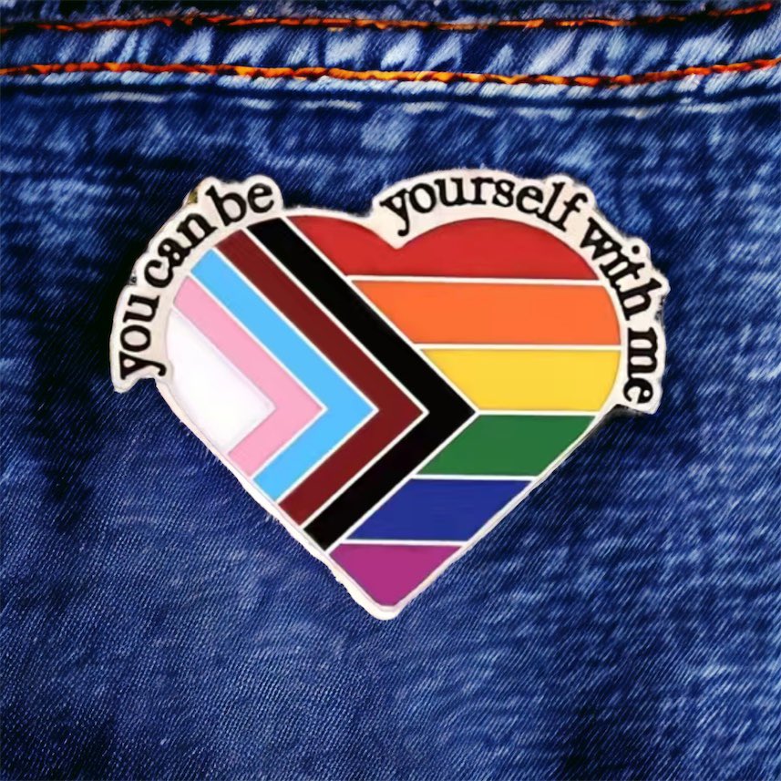 noveltynookshop's tweet image. "🌈 Show your colors with pride! Introducing our new Pride-Themed Enamel Pin, a perfect accessory to express yourself. Wear it, flaunt it, and spread love! 💖🏳️‍🌈 Limited stock available. Grab yours now! Only $12.95! #Pride #NewProductDrop 

👉 catstrinketbox.shop 👈"