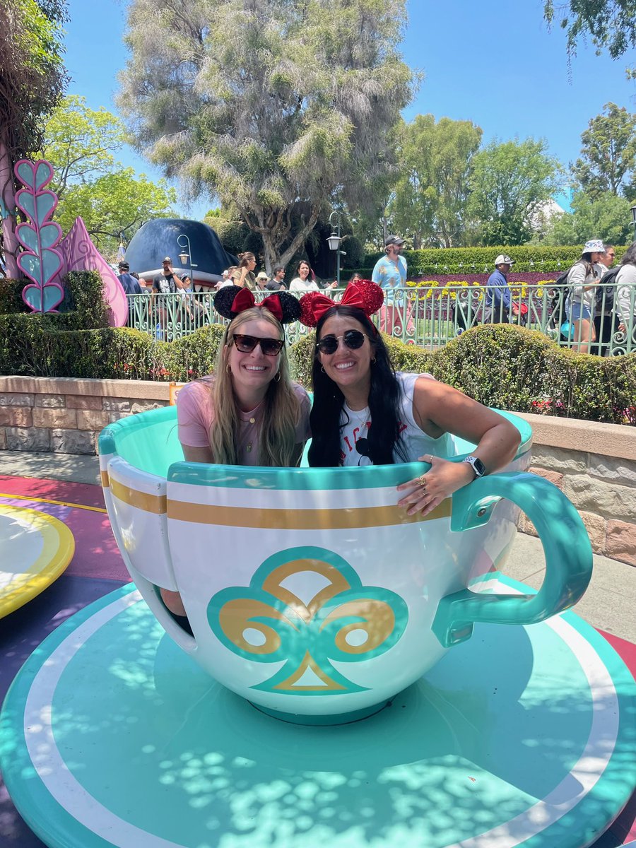 emmakjar14's tweet photo. HBD to everyone’s favorite person! Amelia is loyal, funny, witty, creative, personable, loving, &amp; all things you’ve ever wanted to be. She’s the best listening ear &amp; can always make you laugh. She’s a friend to all &amp; I’m so lucky to have her in my life. Love you lil amelz  💓🫶🏼 https://t.co/GLDNMJLhXH