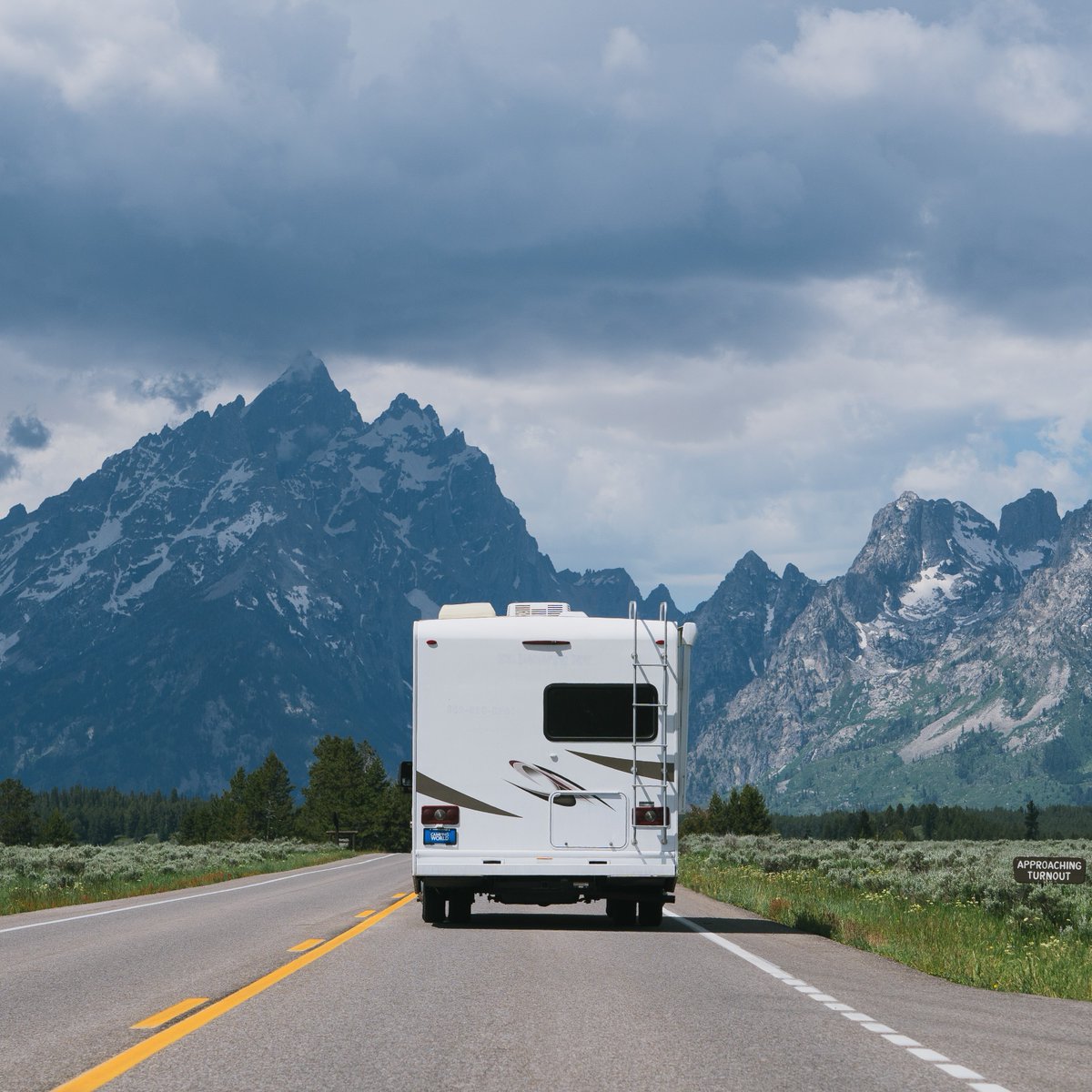 manifesting this rv will be the most liked tweet of all time