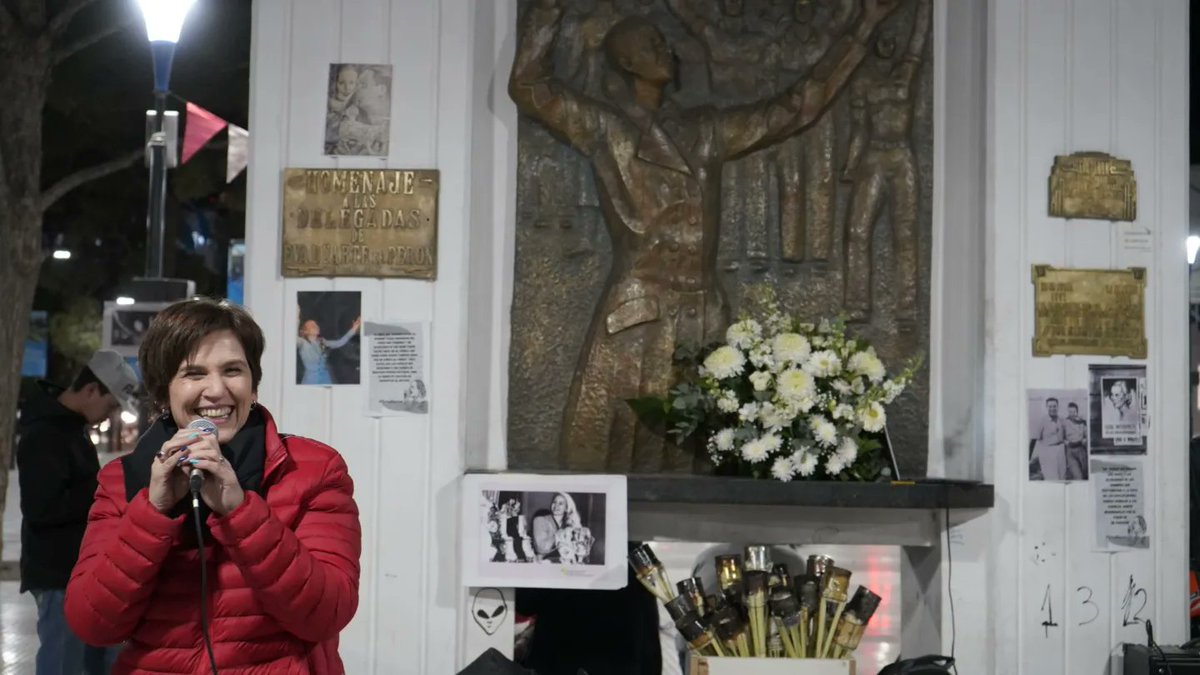 lorebarabini's tweet photo. Ayer realizamos un hermoso homenaje a nuestra líder espiritual Evita, al cumplirse 71 años de su paso a la inmortalidad
#EvitaEterna #SecretariaDeGenero #PJNeuquen https://t.co/dyCkSTAyrl