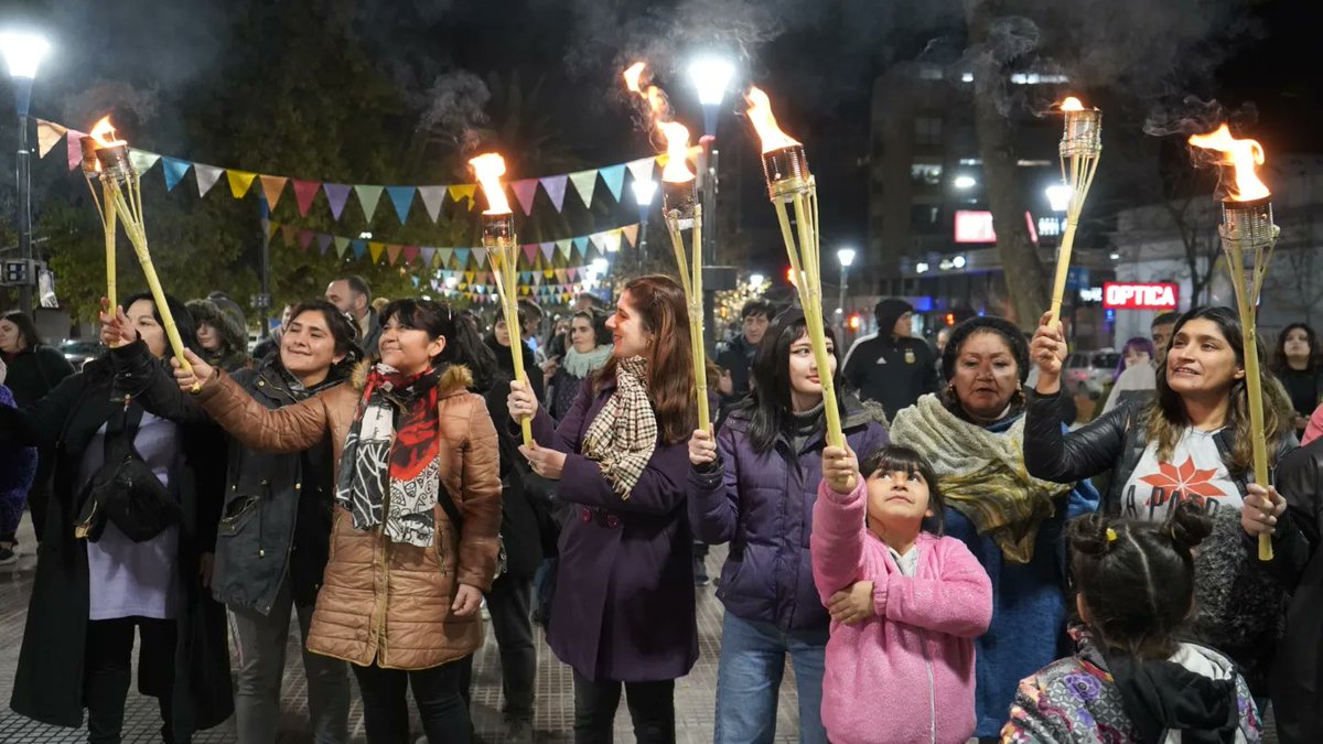 lorebarabini's tweet photo. Ayer realizamos un hermoso homenaje a nuestra líder espiritual Evita, al cumplirse 71 años de su paso a la inmortalidad
#EvitaEterna #SecretariaDeGenero #PJNeuquen https://t.co/dyCkSTAyrl