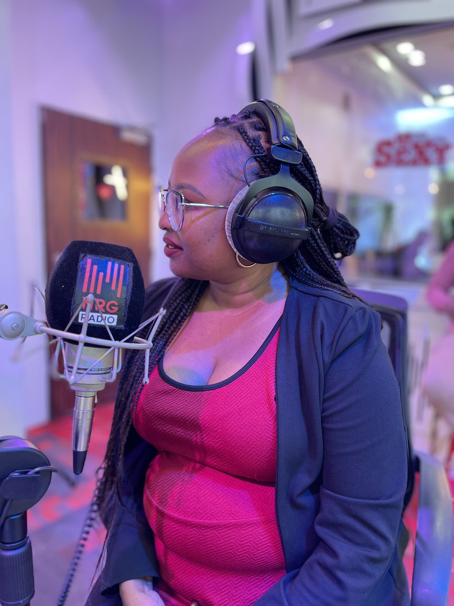 NRGRadioKenya's tweet photo. Msiseme hatuwa chanuangi🥳🥳
Cooming sunday form iko pale @whiskeyriver_ke 🥳🥳
Tag your sherehe mate ju @GilbeysKe wamecheza kama wao🕺🏾🕺🏾
#OpenGoodTimes #FriendshipDay #GilbeysSquad https://t.co/0xLLEsnIGW