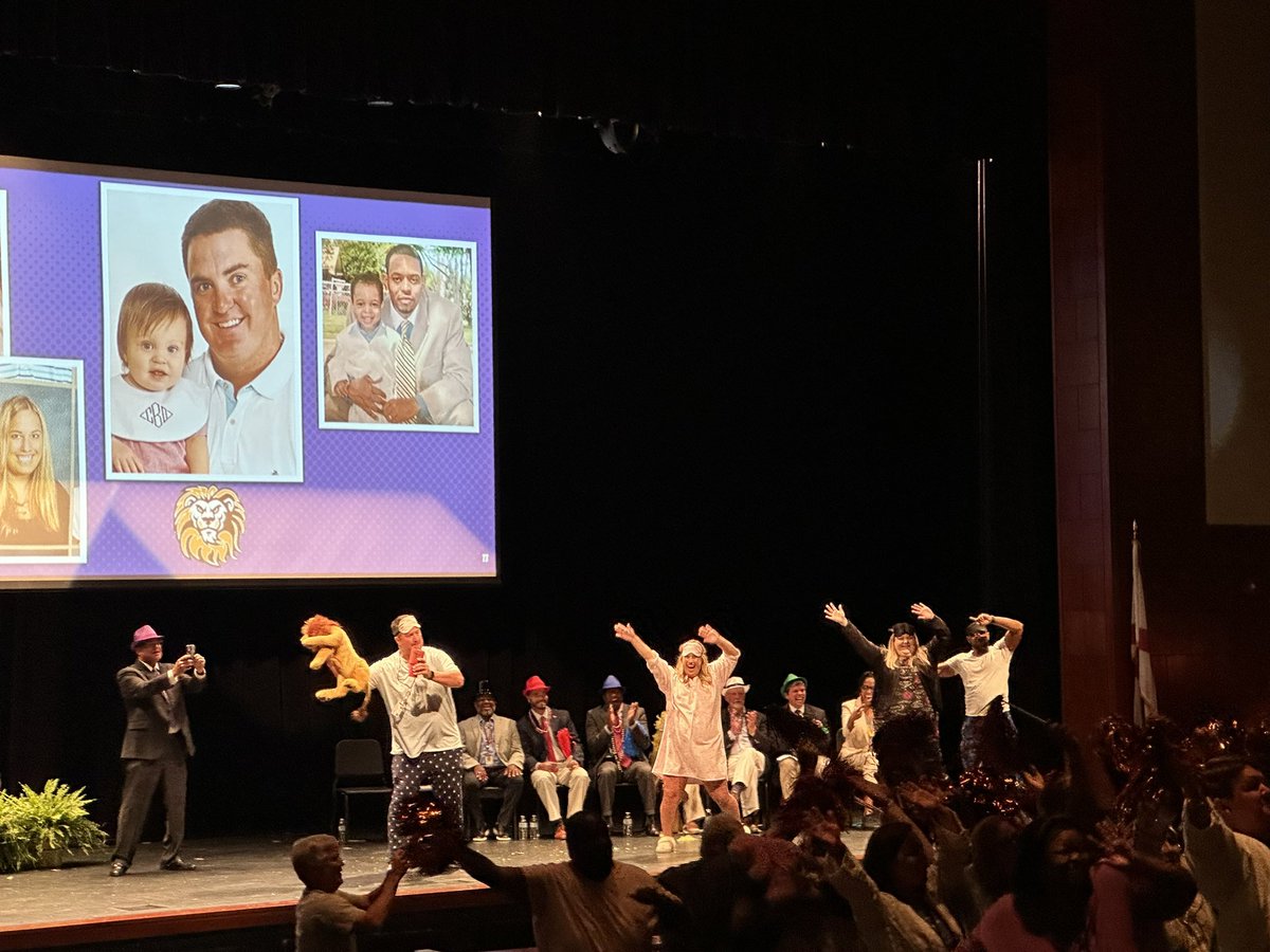 Stephanie Allen tweet media