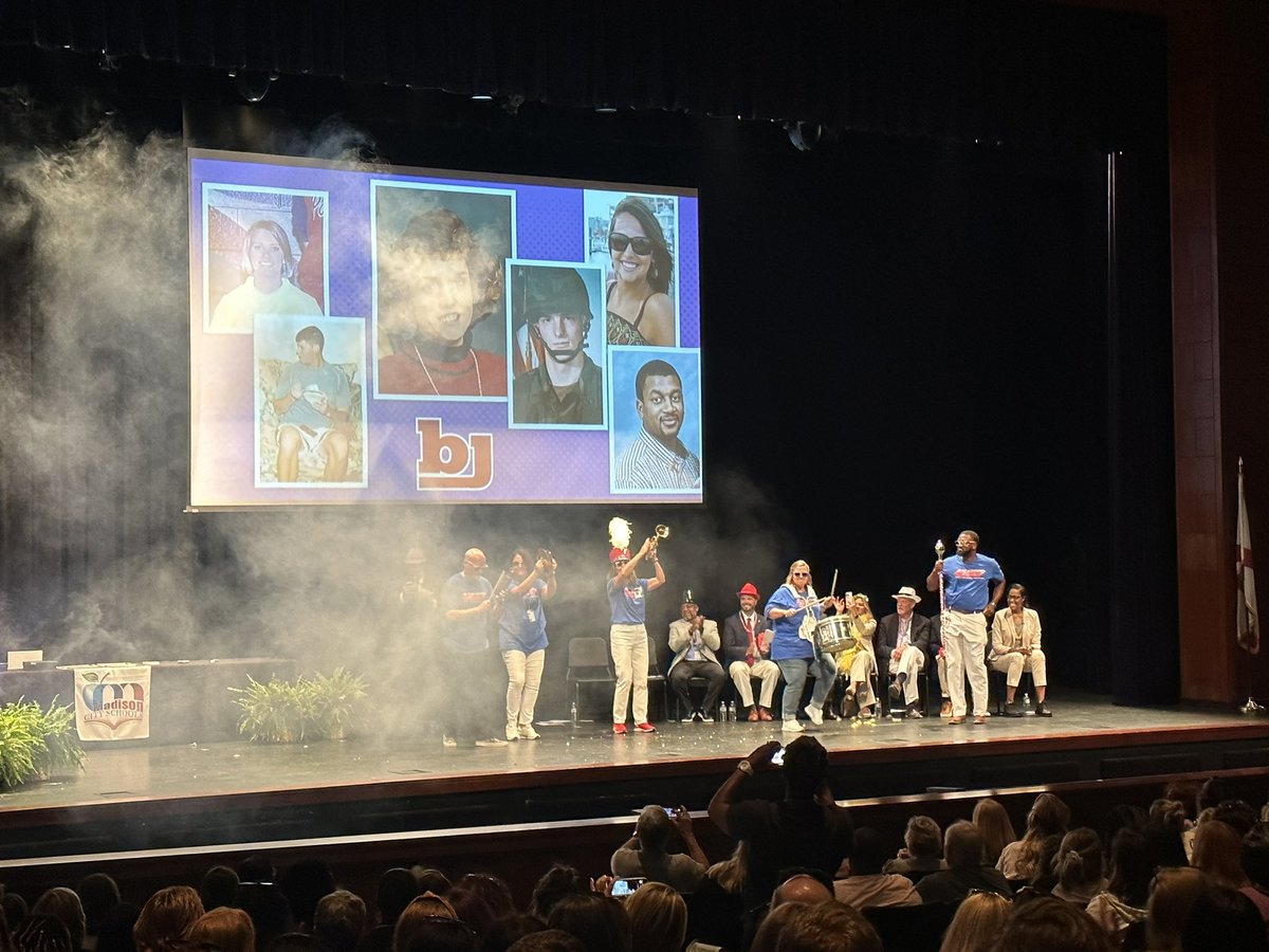 Stephanie Allen tweet media