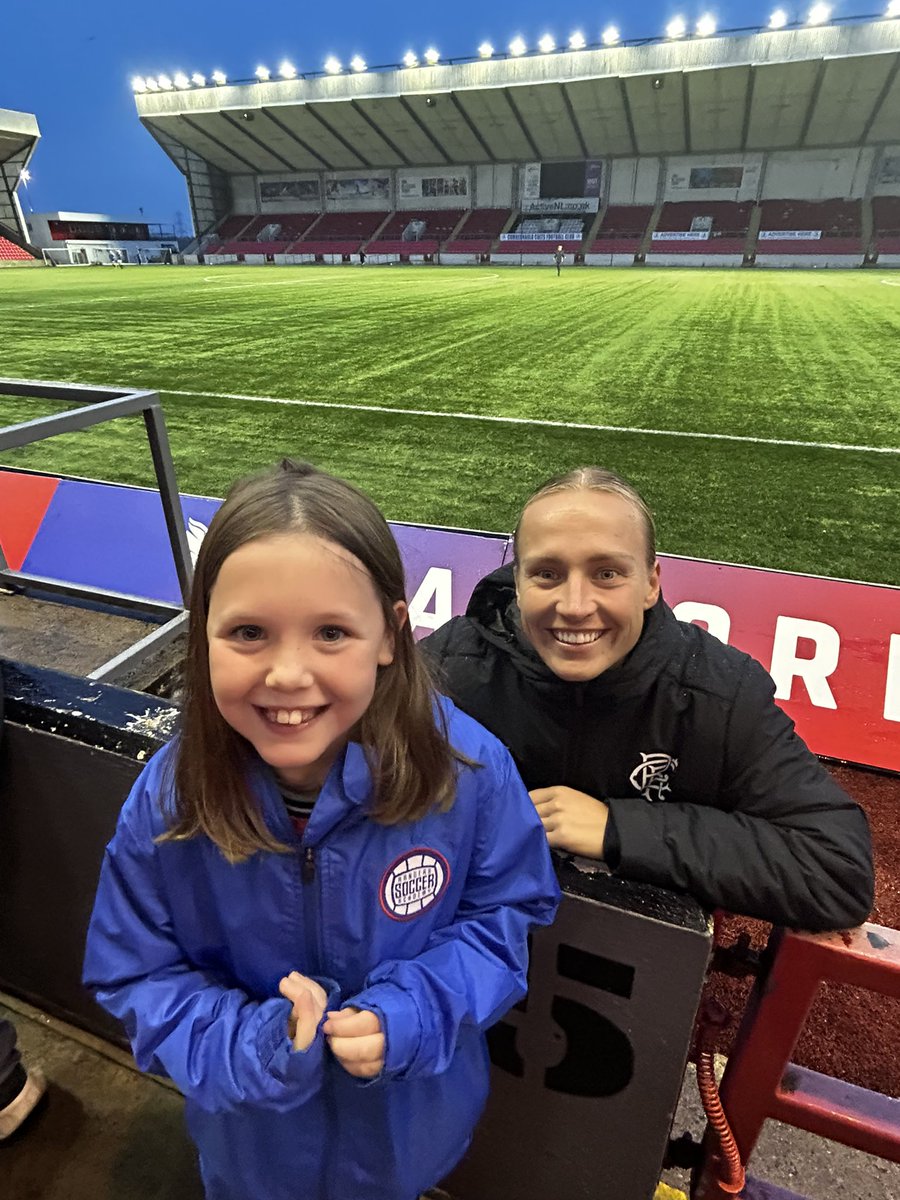 Another great night at <a href="/RangersWFC/">Rangers Women</a> game lasts night thanks to <a href="/kirstyhowat9/">Kirsty</a> <a href="/NicDoc11/">Nicola Docherty</a> <a href="/Rachelm7x/">rachel</a>  for taking time to chat to my wee girl she loves u all