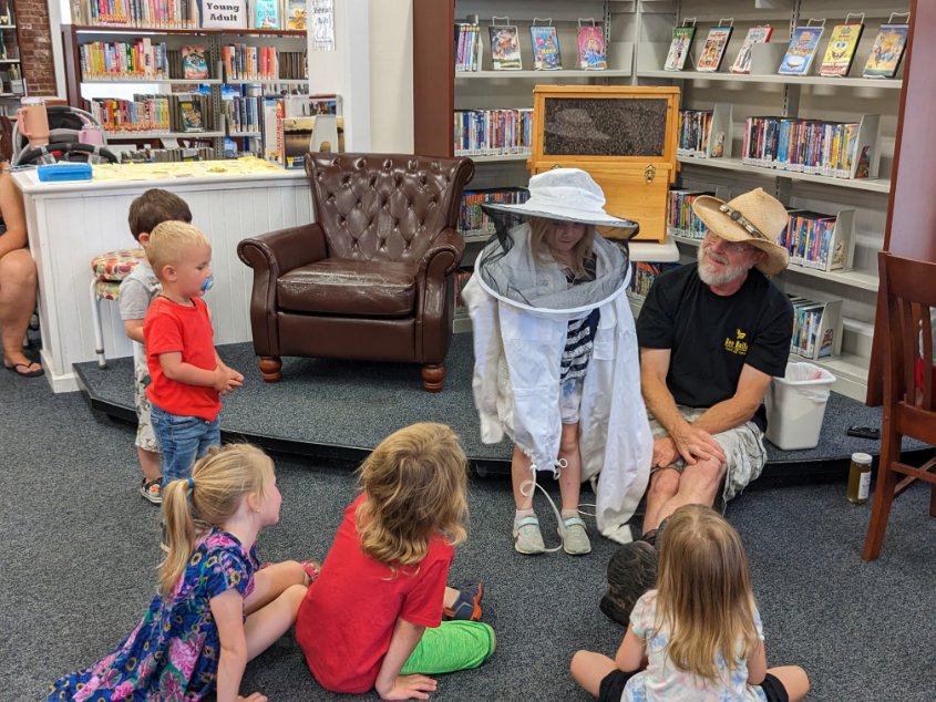 Castleton Library tweet media