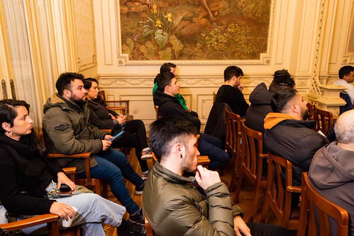 JMAviano's tweet photo. #Ayer en @fecoirosario realizamos otra instancia formativa del Programa #ComercioExpress🪩, además presentamos los últimos datos del Observatorio de Comercio a Distancia
El informe de julio '23 refleja información útil para el comerciante y los organismos de #DefensadelConsumidor https://t.co/aW9VtU3Mww