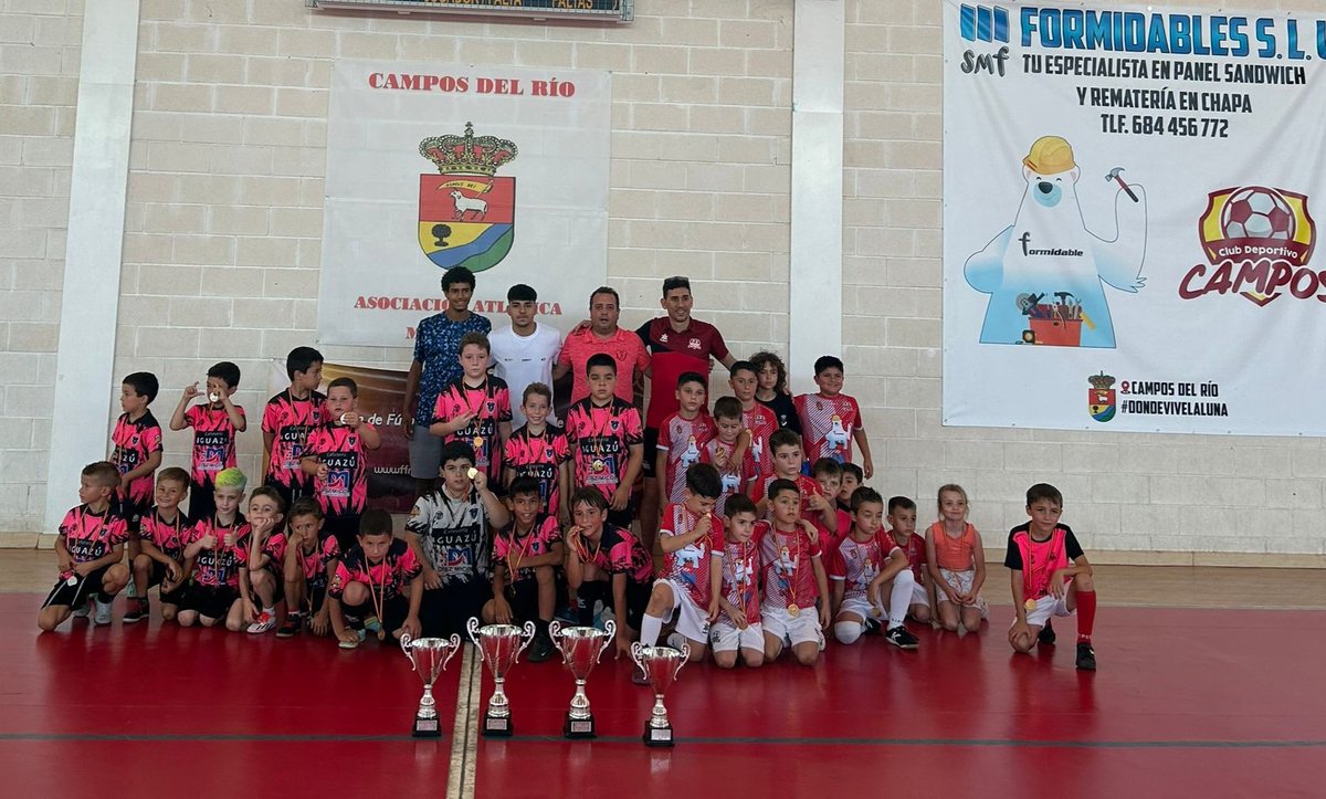 Cdcampos2's tweet photo. Que bien lo pasaron nuestros equipos base en el torneo de las fiestas de San Juan 2023. Gracias a @Ayto_Campos por su colaboración y a nuestros amigos del @intermurciafs por su presencia. Seguimos nuestro camino CAMPEROS. @muleo1 @IvnPrezCalixto1 @pedrolison111 @jdlotas1989.⚽️⚽️ https://t.co/C17VjDnY35