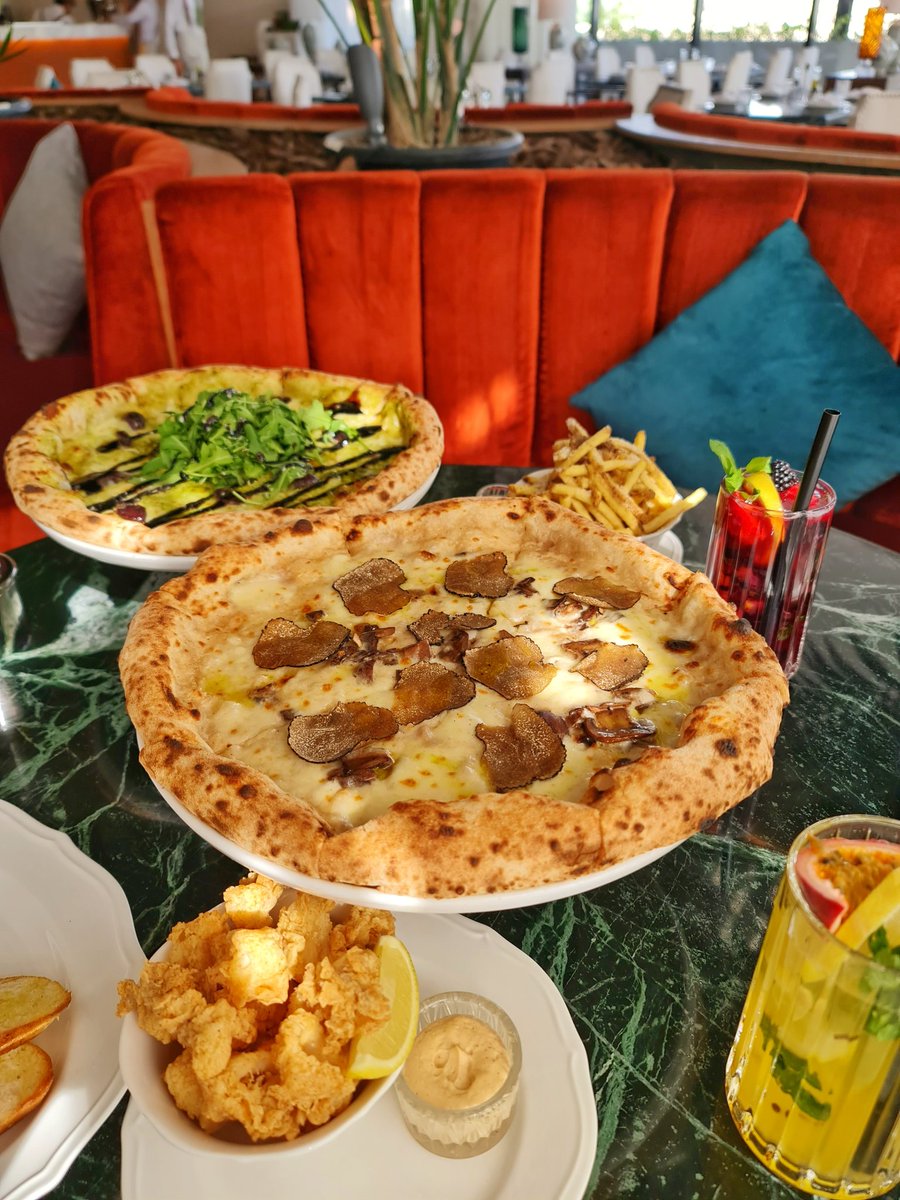 Lammah_rest0's tweet photo. أوبي @obdining
مطعم مأكولات إيطالية 🇮🇹
📌 العقيق

من المطاعم المتميزة بالمكان والخدمة والأطباق اللذيذة 💚😋👌🏼

🍽 الطلبات :
سلطة البرقوق المكرمل ٨٤ ريال 
كريسبي بيبي كالاماري ٥٩ ريال 
كريمي مشروم ٦٢ ريال 
بطاطس ترافل ٤٩ ريال 
ترتوفو بيتزا الكمأه السوداء ١٤٤ ريال 
بيستو بيتزا ١١٩ https://t.co/v7yDiqx5BU