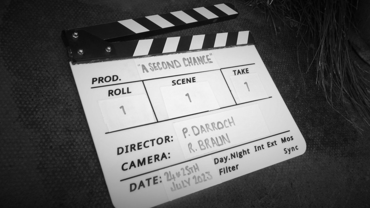 PaulRGDarroch's tweet photo. So nice to be back behind the camera again with such a talented team.
Watch this space, as they say . . .
With John Gaffney Sasha Reid Roberto Braun Christina Littleson David McKeitch Bruno Tobias and Caitlin Cunningham
#asecondchanceshortfilm #oaktreeproductions https://t.co/qMYJvBHOOv