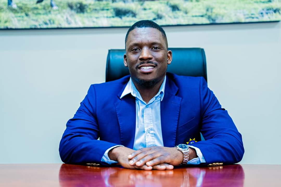 wearesapu's tweet photo. #SAPU commits itself to render a professional service to the country, its membership and the community with lact, perseverance, gallantry, loyalty, dextenty, explicitness,
observation and sympathy.

#SAPU Deputy General Secretary #TshepoMatsane

#knowyourunion https://t.co/jWfBNOnZTp