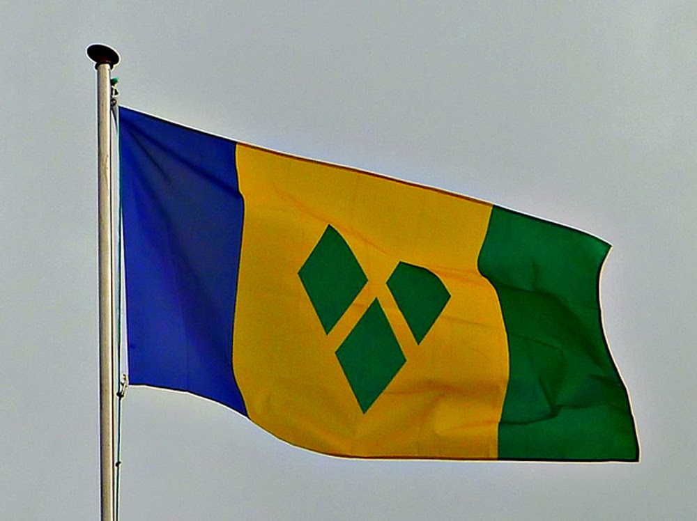 I've been into flags lately.  Here's the flag of #SaintVincentandtheGrenadines!