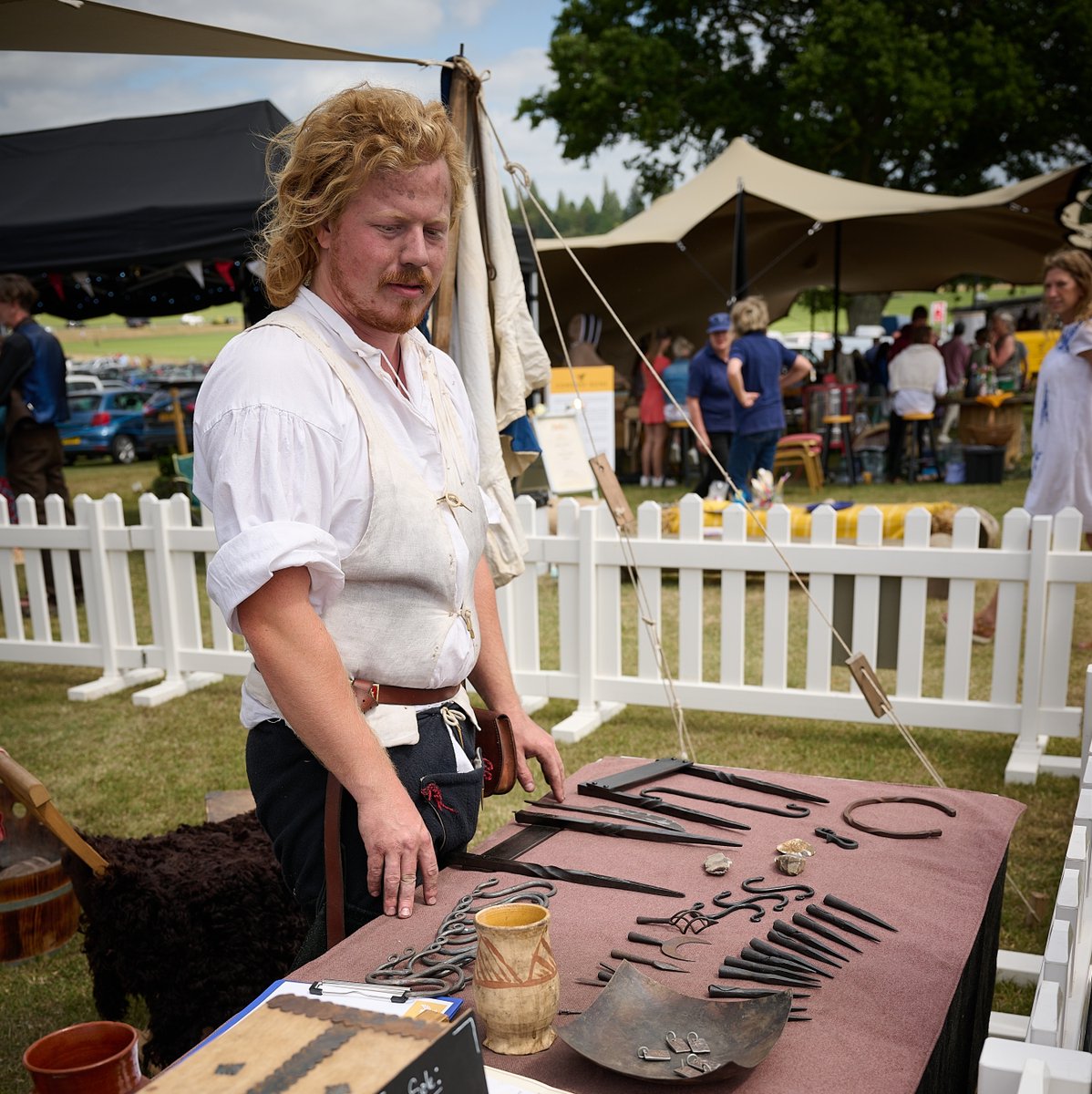 Read more about how The Ruins’ illustrious history was brought to life at the Midhurst Town Cup, covering everything from Tudor period crafts to blacksmithing and life with the Land Army who joined us on the day: l8r.it/KyxO