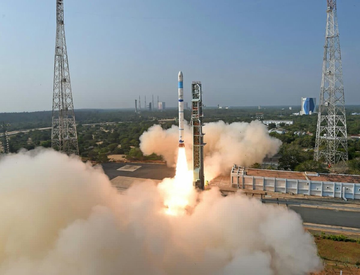 NewsIADN's tweet image. 20 companies have shown interest in ISRO&apos;s SSLV rocket.

#SSLV is a low-cost rocket being developed for launching satellites weighing upto 500kg into LEO to serve the on-demand launch market.

#ISRO had opened bids to transfer the rocket&apos;s technology to the private sector.

#IADN