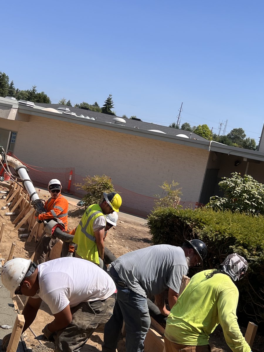 tacomaschools's tweet photo. ADA improvements are in the works at schools across Tacoma this summer.
The former McKinley is getting a new elevator and ramp, while the Prof Dev Center will get new railings, ramps & concrete.
https://t.co/5GEzqoOA9y
#ThankYouVoters #ADAimprovements #TPS #BuildingForAchievement https://t.co/XCVMB3mxYp