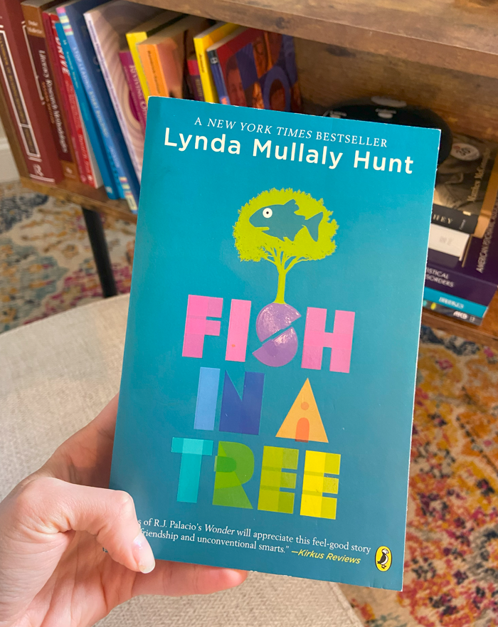 DaVinciCenter's tweet photo. Need a book recommendation? 📚 Look no further! 'Fish in a Tree' is an absolute MUST-READ! 🐟🌳  And guess what? It's one of the fantastic books @RomanelliPaul  is exploring with his kids on our enlightening podcast 'A Head for Knowing'! 🎧
#FishInATree #AHeadForKnowing #books https://t.co/MnwVaPsFmP