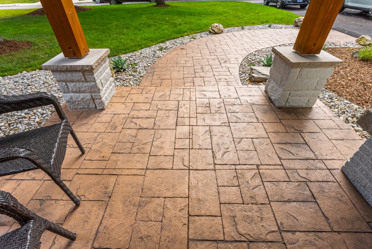 AKKOLTD's tweet image. Patterned concrete increases curb appeal and offers unique design options.  It creates attractive outdoor spaces, enhancing your overall home value.

#walkways #patternconcrete #sidewalks #flatwork #strathroy #londonontario #stthomasontario